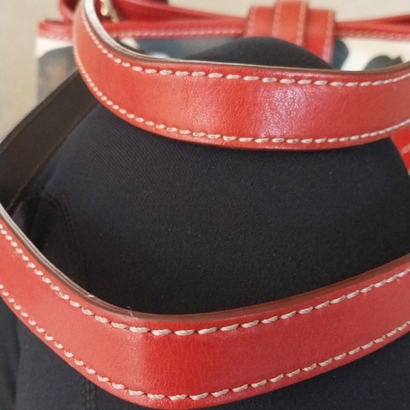 Dooney & Bourke Giraffe Print Tote Bag - Picture 12 of 16